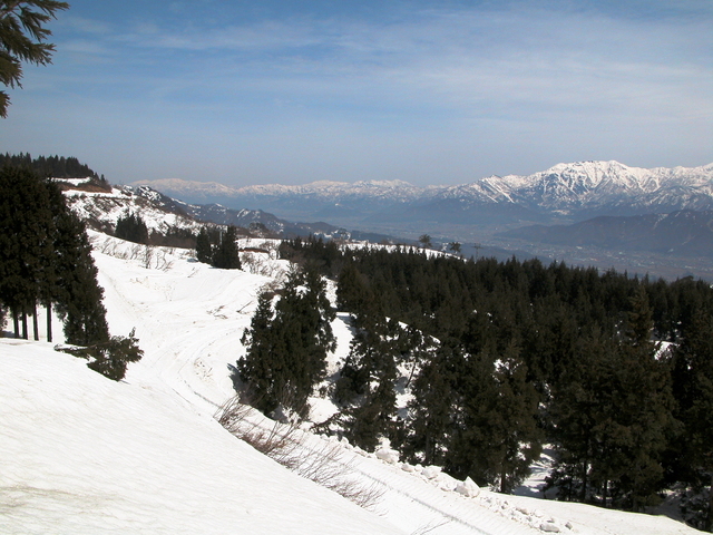 2003.04.11 - uonuma SKL・totikubo touge.JPG