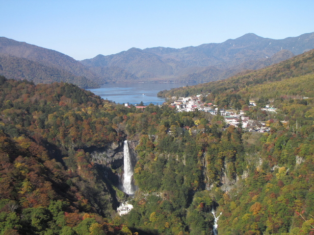 2012.10.20 B - 039 華厳の滝.JPG
